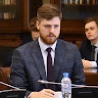 Максим Андреев